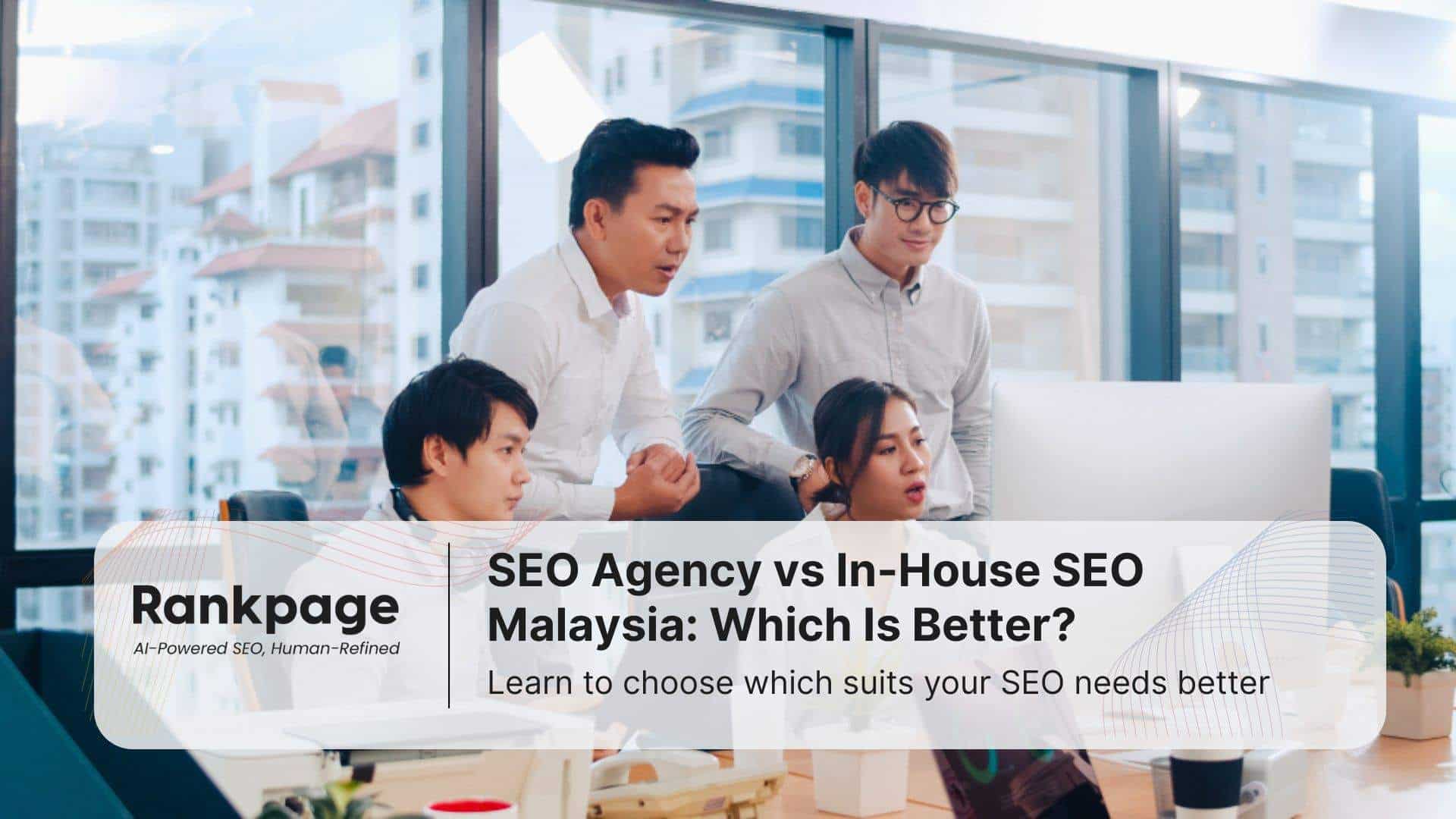 Photo of colleagues from a SEO agency discussing something.